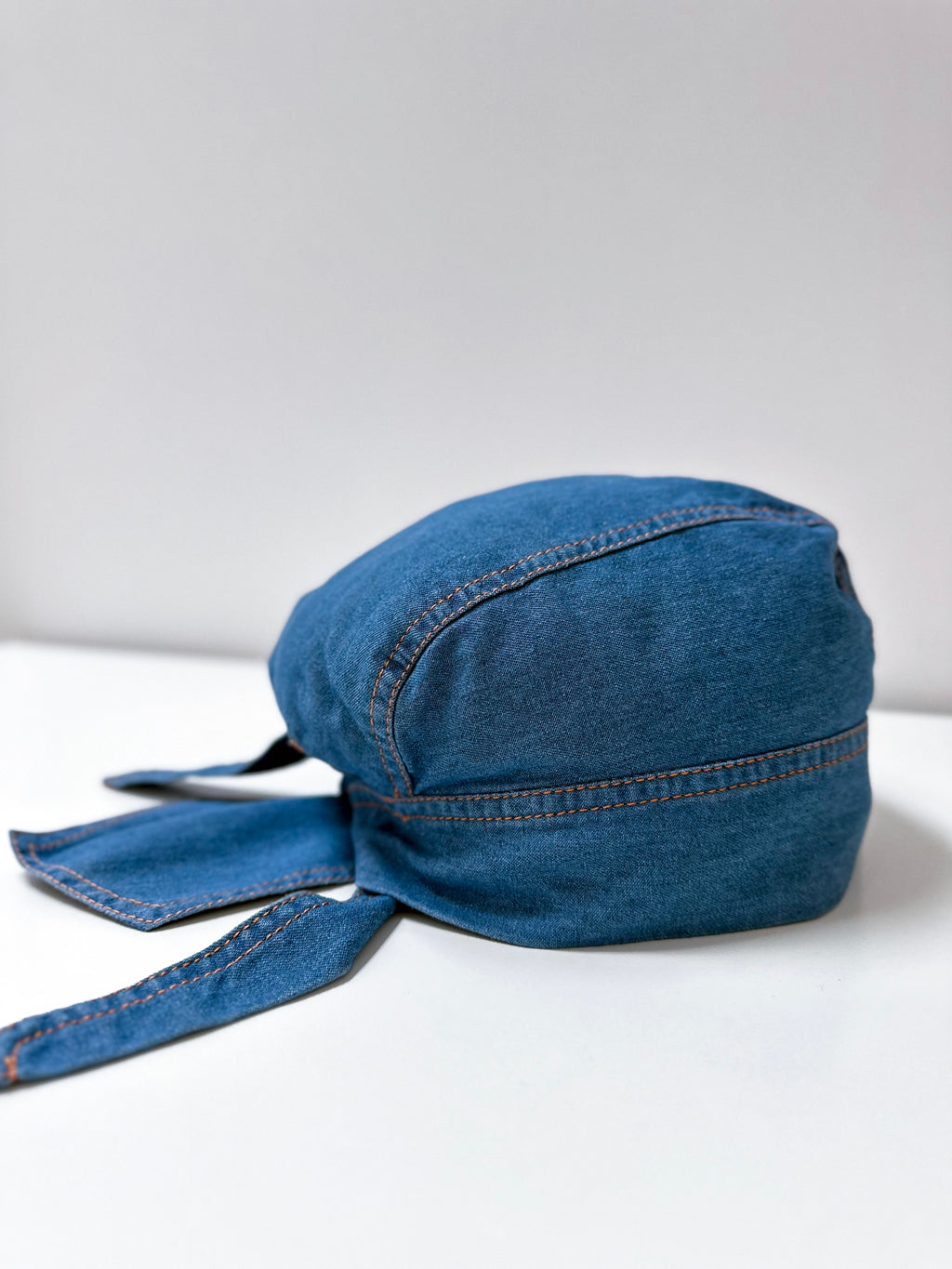 Virtuvės tekstilės rinkinys, džinsinė prijuostė, bandana, 2 virtuvinės pirštinės